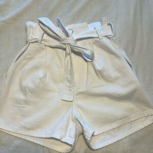 KanCan White Belted Paper Bag White Shorts Medium